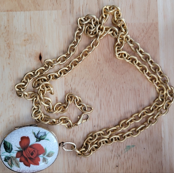 Vintage photo Locket with long chain - Picture 5 of 8